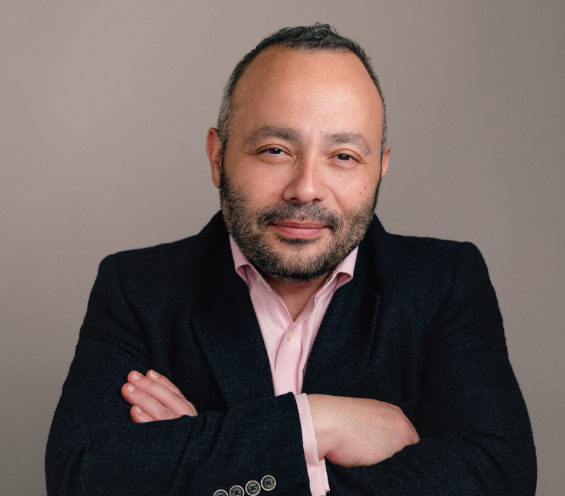 Portrait photo of Dr Simon Fleming, hand and wrist surgeon